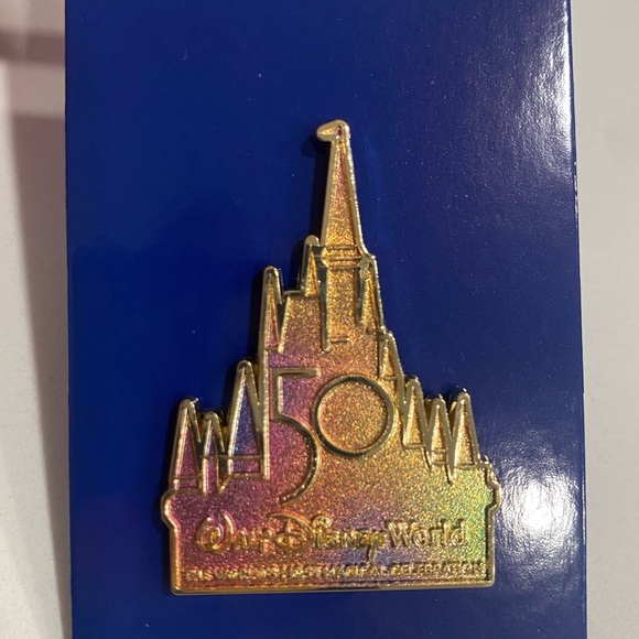 NWT Walt Disney World 50th Celebration Pin - Picture 3 of 3
